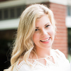 Meet your Posher, Nicole